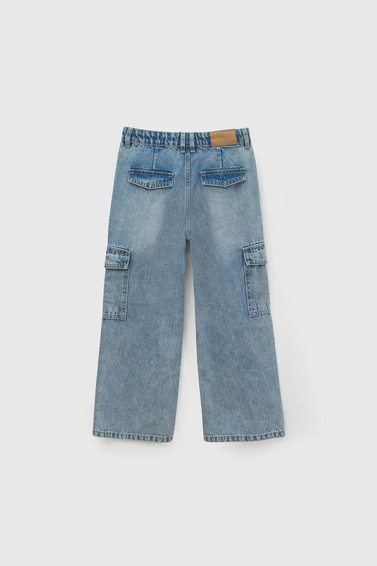Jeans cargo recto niña celeste