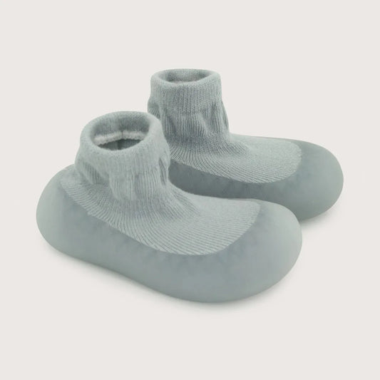 Pantufla Primeros Pasos Gris Suela De Goma Niño