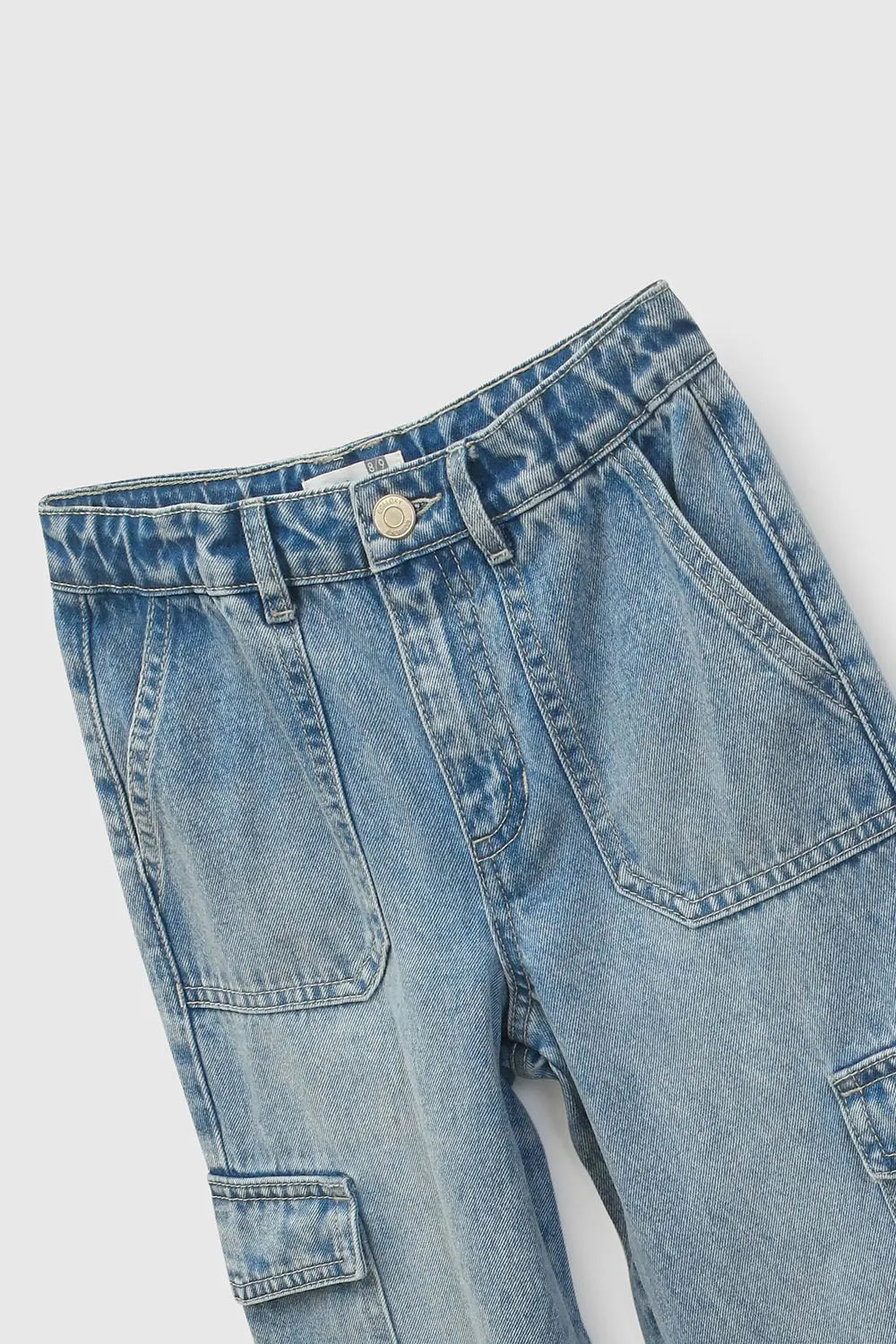 Jeans cargo recto niña celeste