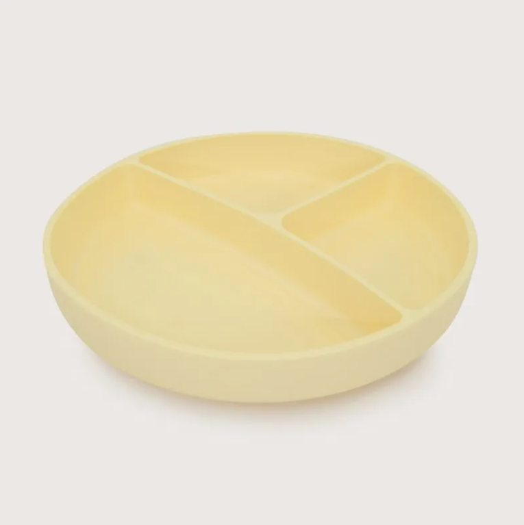 Plato dividido con base antideslizante amarillo